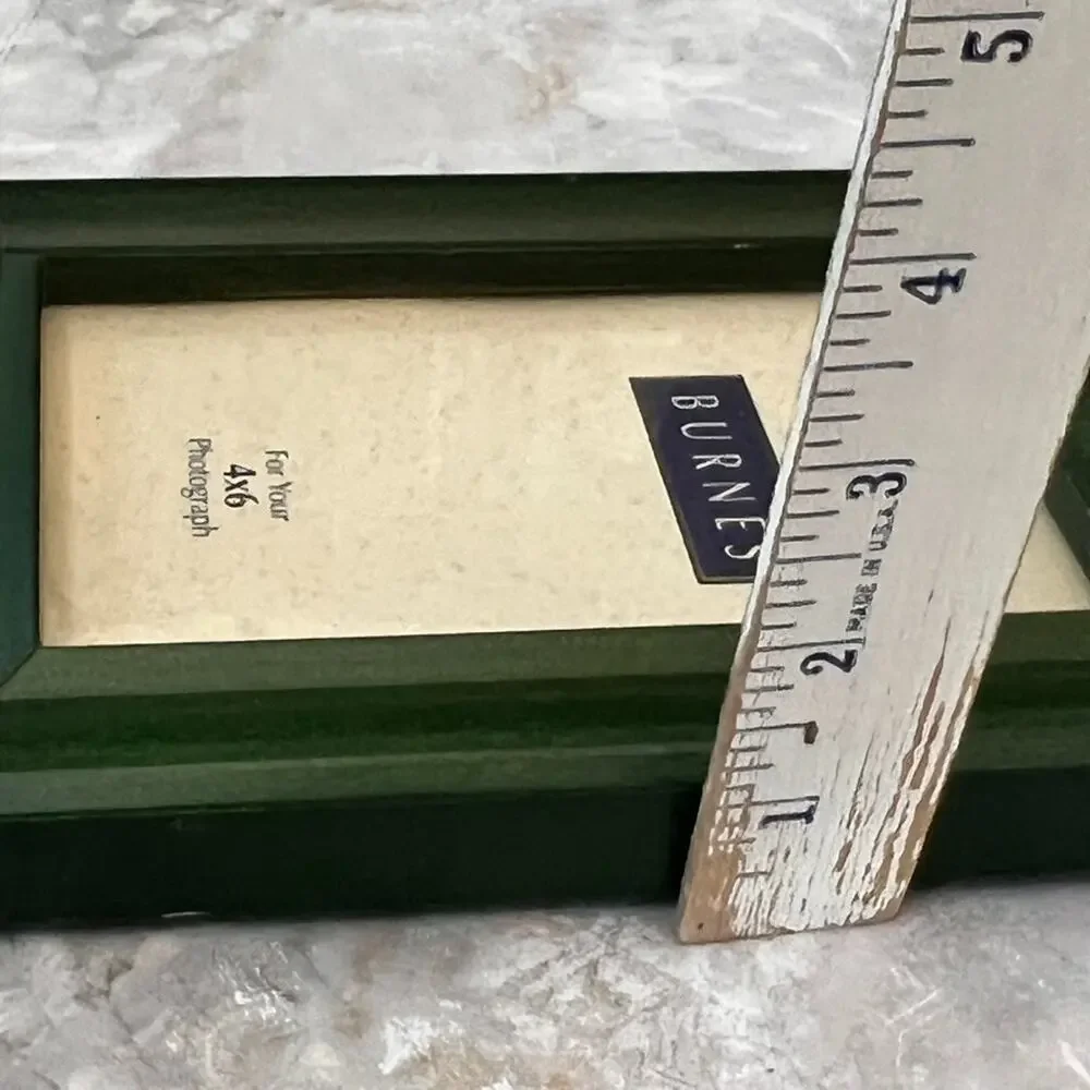 Burnes of Boston Green Wood Picture Frame 4x6 in Rectangle Matte Free Standing